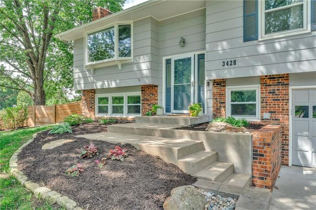 3428 Trail Road, Lawrence, KS 66049