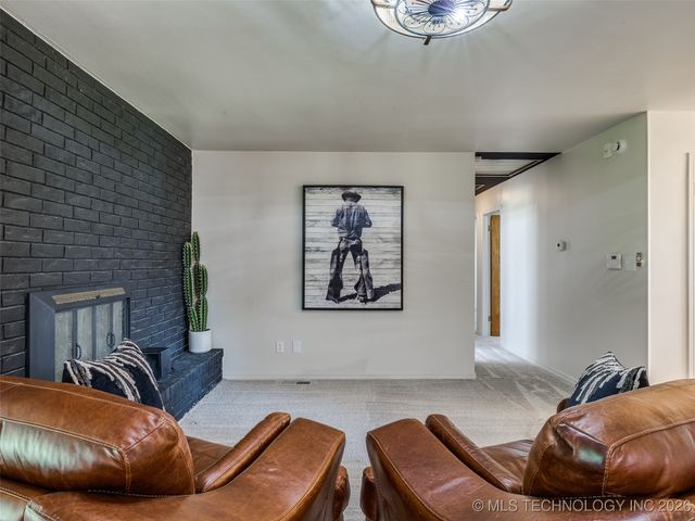 701 W 41st Street, Sand Springs, OK 74063