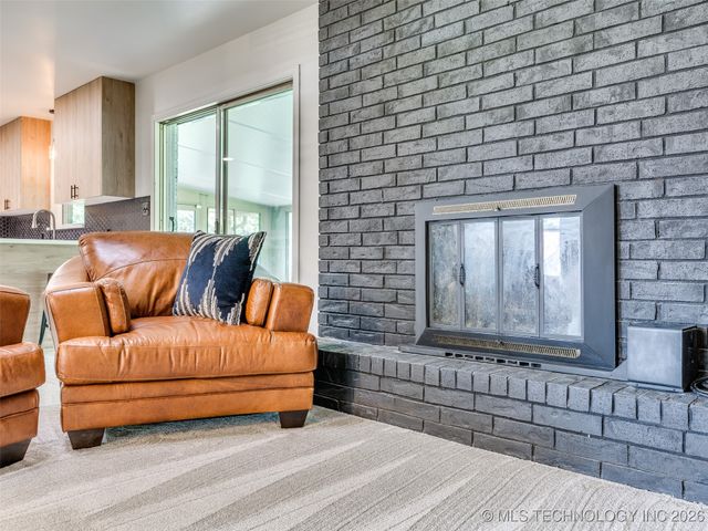 701 W 41st Street, Sand Springs, OK 74063