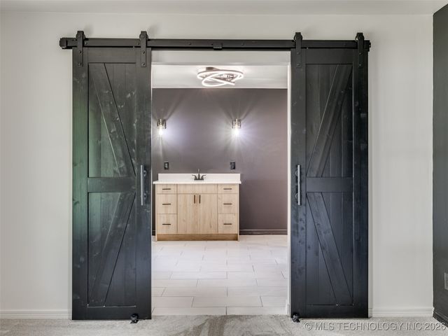 701 W 41st Street, Sand Springs, OK 74063