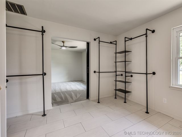 701 W 41st Street, Sand Springs, OK 74063