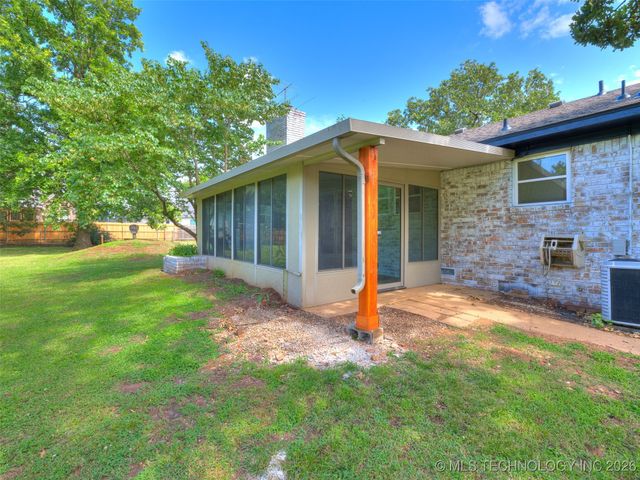 701 W 41st Street, Sand Springs, OK 74063
