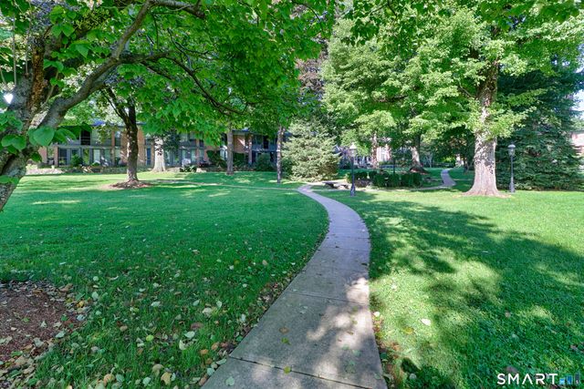 160 Fairfield Woods Road 48, Fairfield, CT 06825