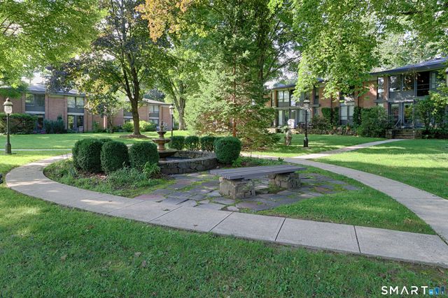 160 Fairfield Woods Road 48, Fairfield, CT 06825