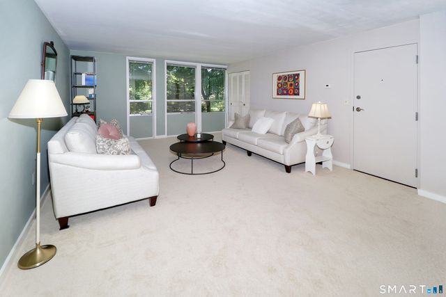 160 Fairfield Woods Road 48, Fairfield, CT 06825