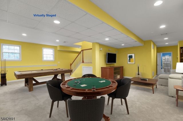 16 Bedford Dr, Bernards Twp., NJ 07920