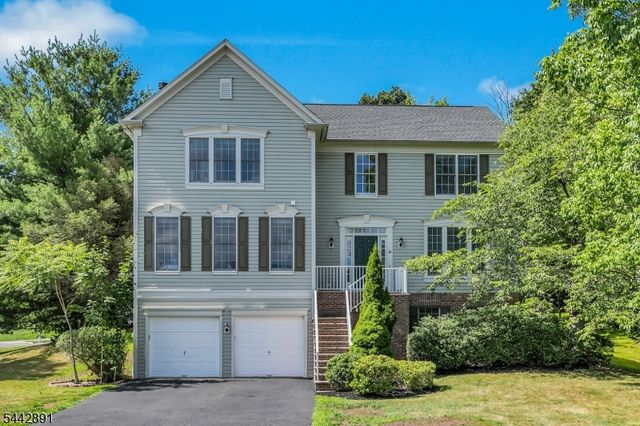 16 Bedford Dr, Bernards Twp., NJ 07920
