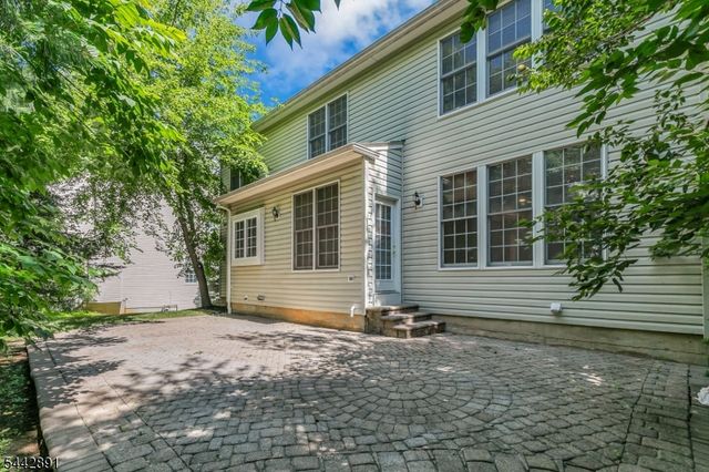16 Bedford Dr, Bernards Twp., NJ 07920
