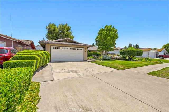 88 Sweetwater Avenue, Merced, CA 95341