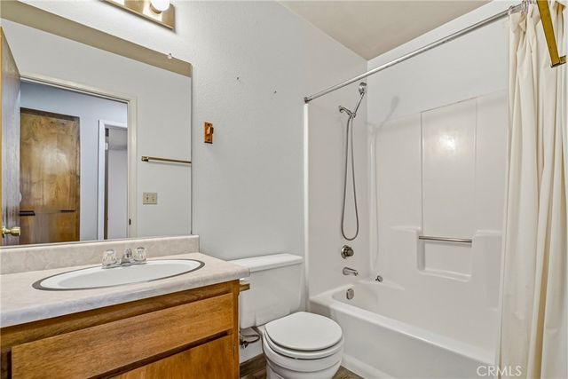 88 Sweetwater Avenue, Merced, CA 95341