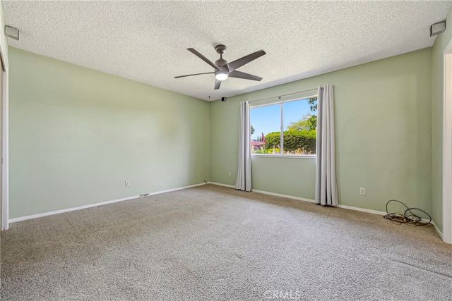88 Sweetwater Avenue, Merced, CA 95341