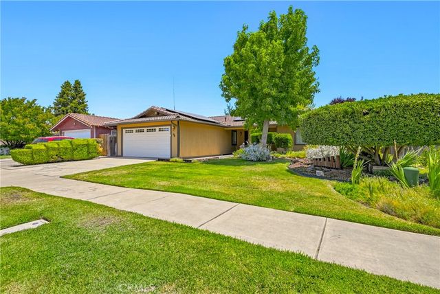 88 Sweetwater Avenue, Merced, CA 95341