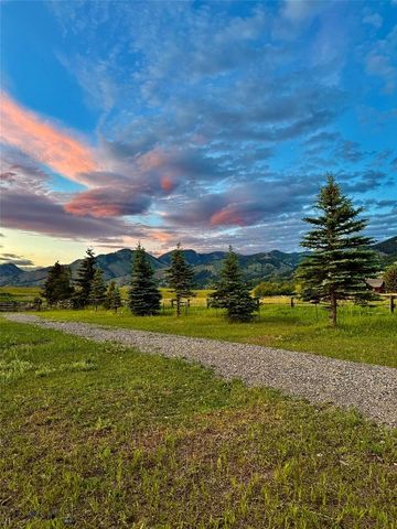 8350 Sypes Canyon Road, Bozeman, MT 59715