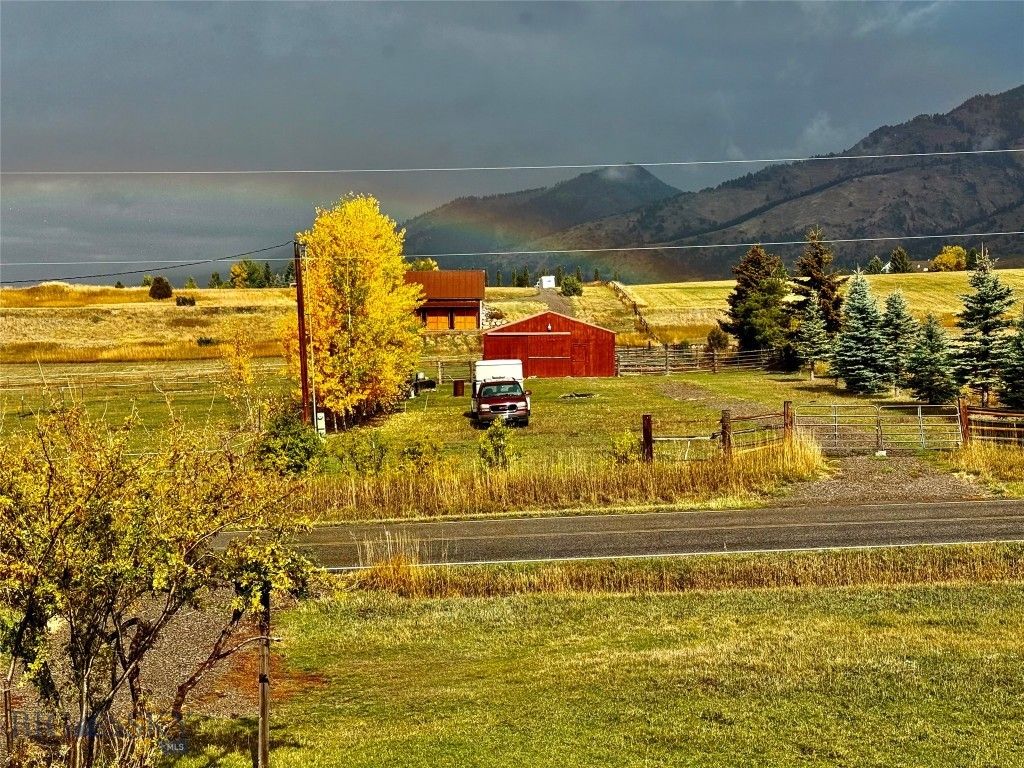 8350 Sypes Canyon Road, Bozeman, MT 59715 photo 2