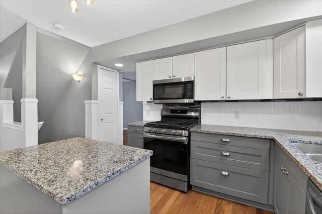 2797 Green Valley Drive, Ann Arbor, MI 48103