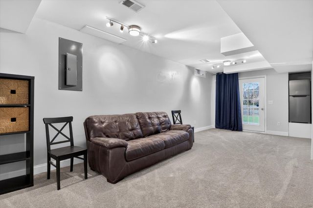 2797 Green Valley Drive, Ann Arbor, MI 48103