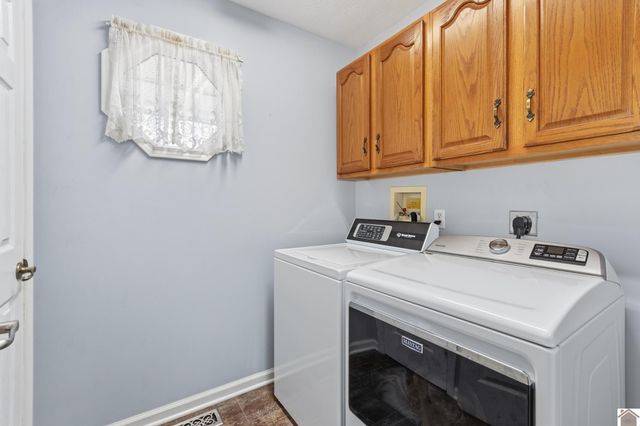 150 Lakeview Dr., Marion, KY 42064