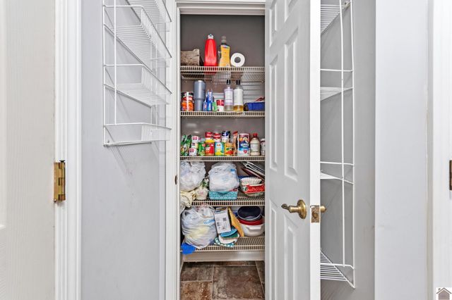 150 Lakeview Dr., Marion, KY 42064