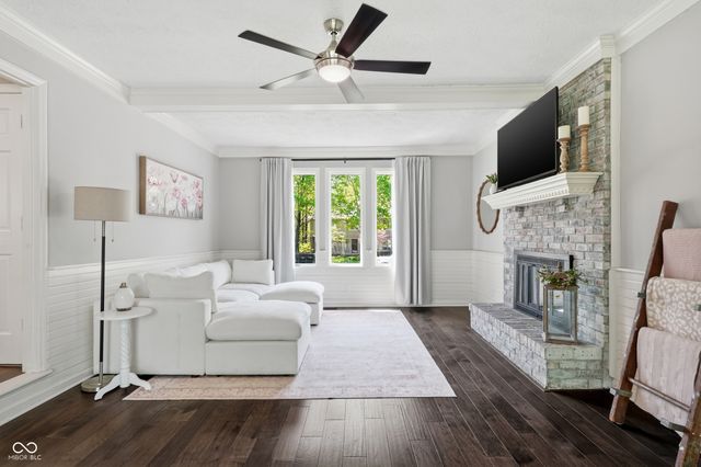 700 Round Court, Zionsville, IN 46077