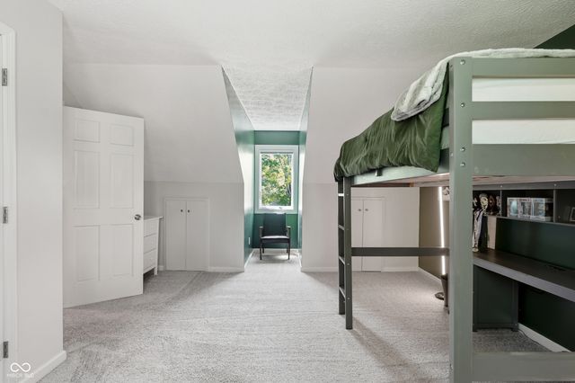 700 Round Court, Zionsville, IN 46077