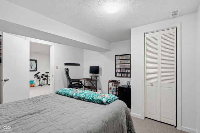 700 Round Court, Zionsville, IN 46077