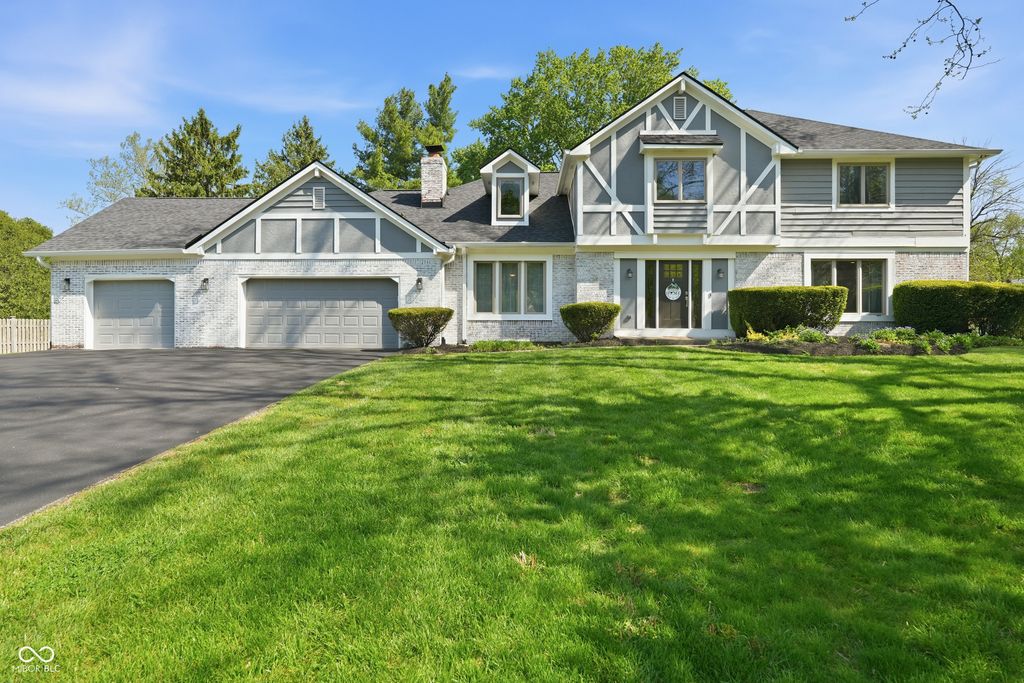 700 Round Court, Zionsville, IN 46077
