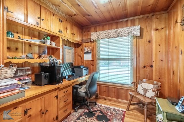 503 S CENTRAL Avenue, Knox City, TX 79529