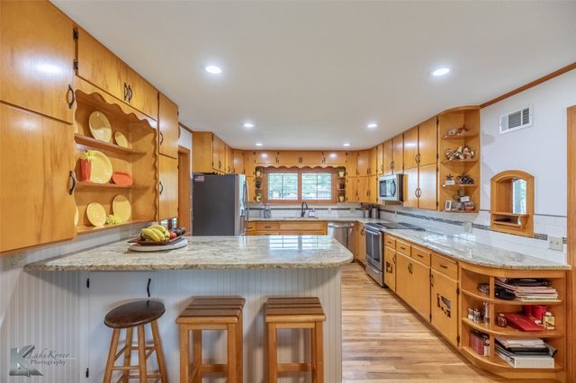 503 S CENTRAL Avenue, Knox City, TX 79529