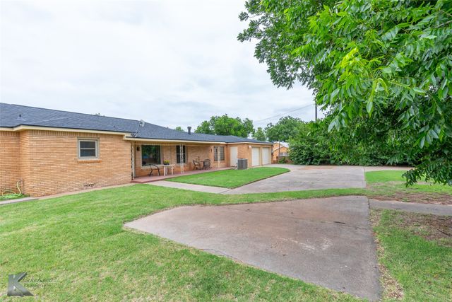 503 S CENTRAL Avenue, Knox City, TX 79529