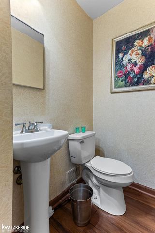 33157 Mccoy Drive, Sterling Heights, MI 48312