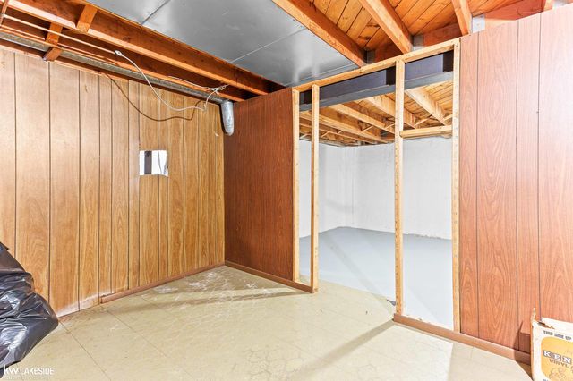 33157 Mccoy Drive, Sterling Heights, MI 48312