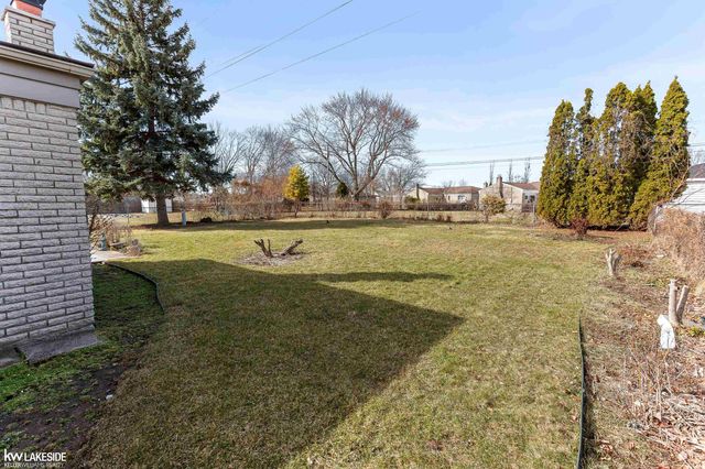 33157 Mccoy Drive, Sterling Heights, MI 48312