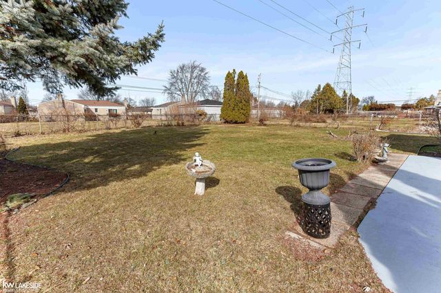 33157 Mccoy Drive, Sterling Heights, MI 48312