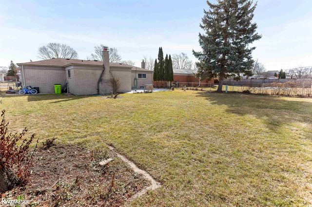 33157 Mccoy Drive, Sterling Heights, MI 48312