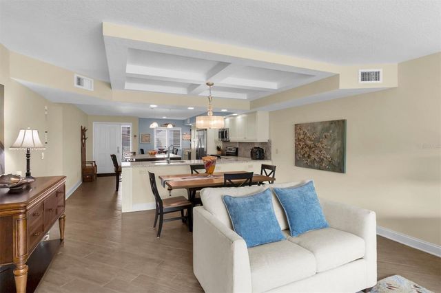 8101 BARDMOOR PLACE 104H, Seminole, FL 33777