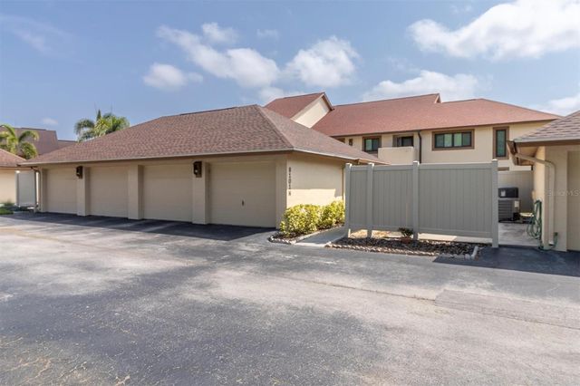 8101 BARDMOOR PLACE 104H, Seminole, FL 33777