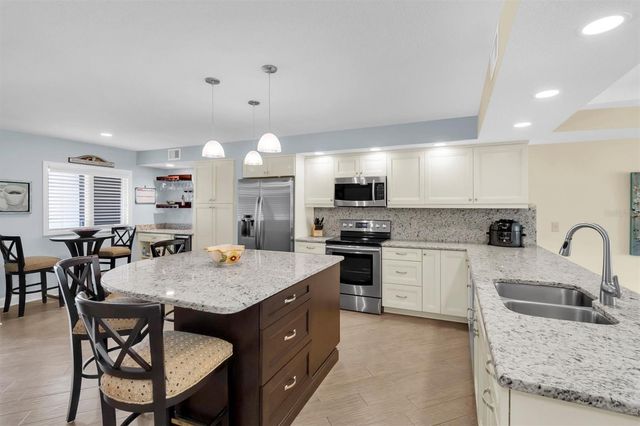 8101 BARDMOOR PLACE 104H, Seminole, FL 33777