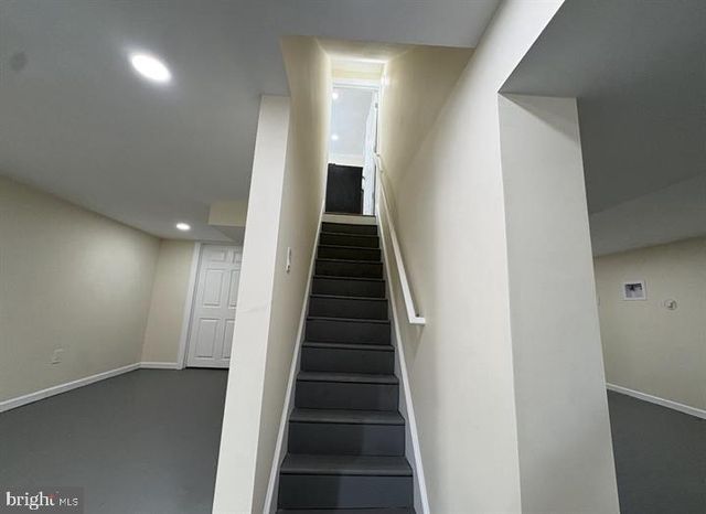 405 ELM AVE, Riverton, NJ 08077