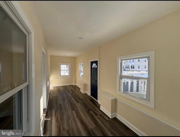 405 ELM AVE, Riverton, NJ 08077