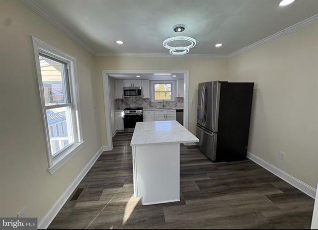 405 ELM AVE, Riverton, NJ 08077