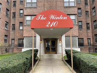 210 Martine Avenue 5N, White Plains, NY 10601