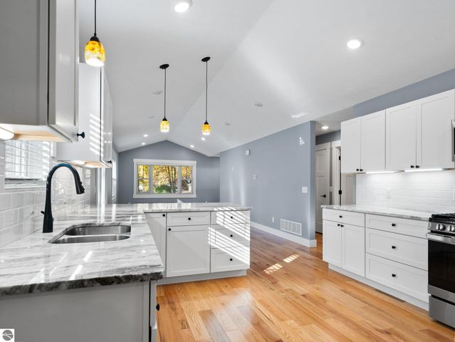 1215 Santo Street, Traverse City, MI 49686