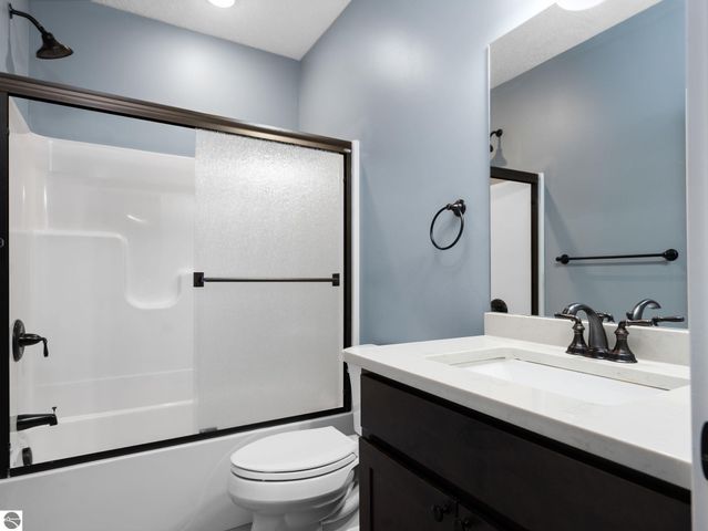 1215 Santo Street, Traverse City, MI 49686