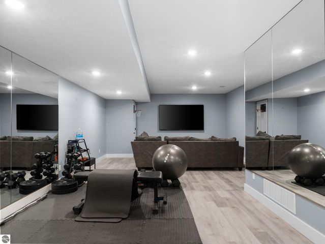 1215 Santo Street, Traverse City, MI 49686