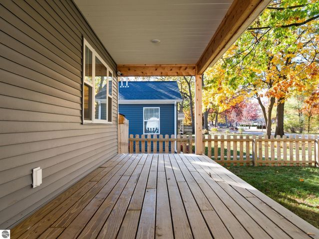 1215 Santo Street, Traverse City, MI 49686