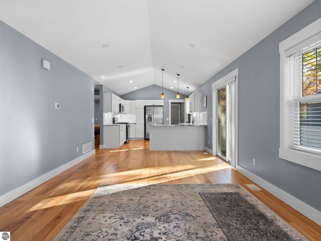 1215 Santo Street, Traverse City, MI 49686