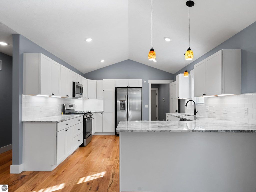 1215 Santo Street, Traverse City, MI 49686