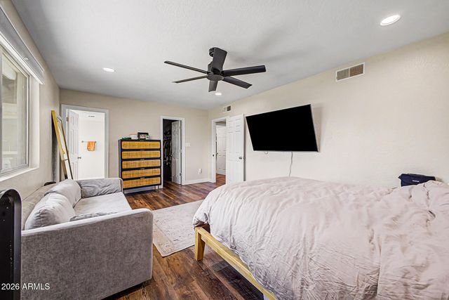 331 W TARO Lane, Phoenix, AZ 85027