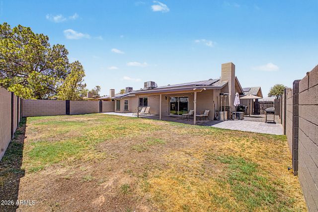 331 W TARO Lane, Phoenix, AZ 85027