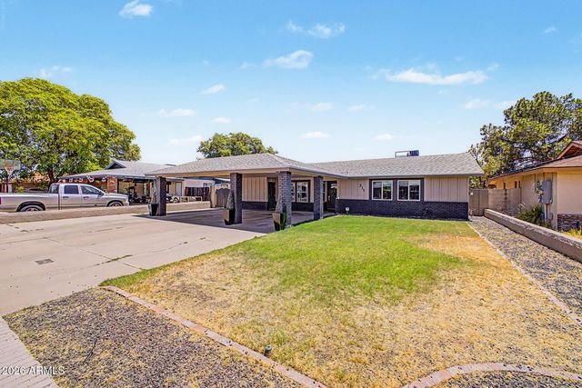 331 W TARO Lane, Phoenix, AZ 85027